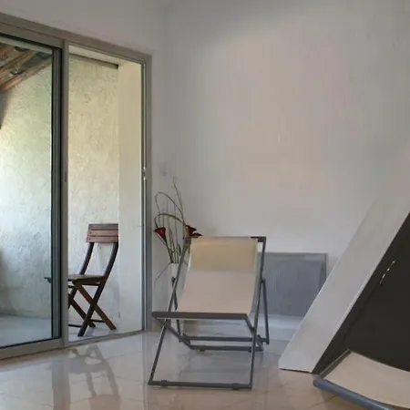 아파트 Coquet Dans Mazet Ste Maxime Riviera *