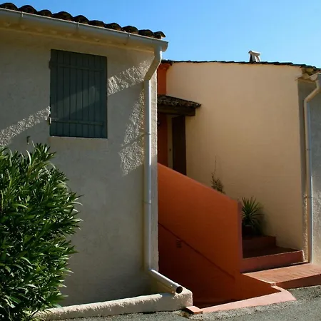 Coquet Dans Mazet Ste Maxime Riviera *