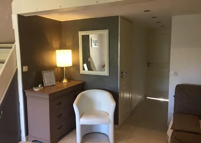 Coquet Dans Mazet Ste Maxime Riviera Daire Sainte-Maxime