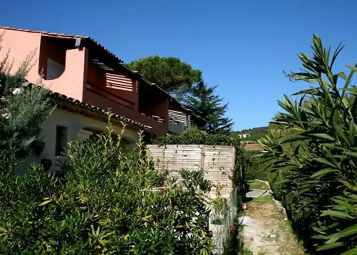 Coquet Dans Mazet Ste Maxime Riviera Sainte-Maxime